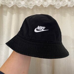 Nike Classic Black Bucket Hat M/L